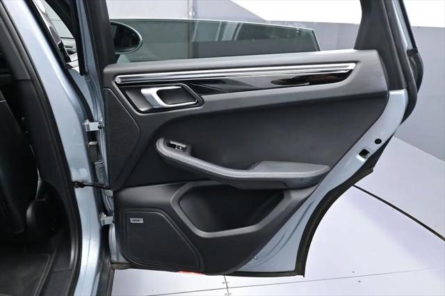 2020 Porsche Macan Macan