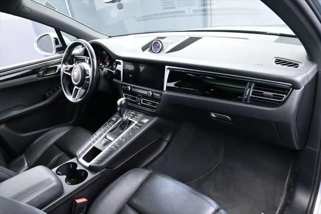 2020 Porsche Macan Macan