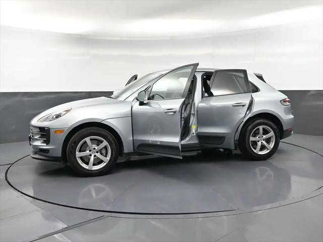 2020 Porsche Macan Macan
