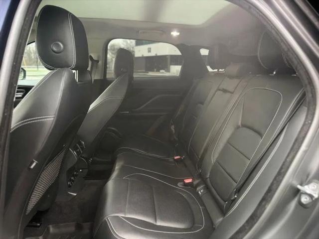 2017 Jaguar F-PACE 35t R-Sport