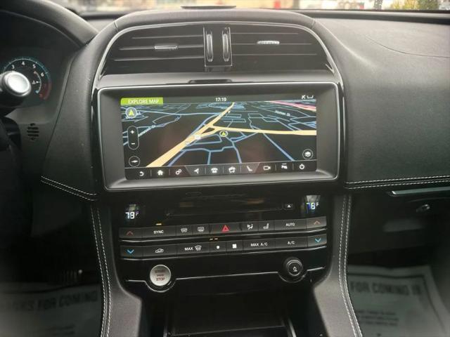 2017 Jaguar F-PACE 35t R-Sport