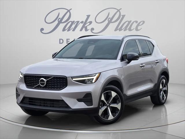 2026 Volvo XC40 Core, B4 FWD Gas (mild hybrid), Dark for sale in Dallas, TX
