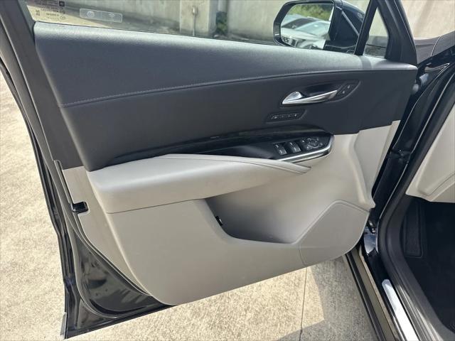 2022 Cadillac XT4 AWD Premium Luxury