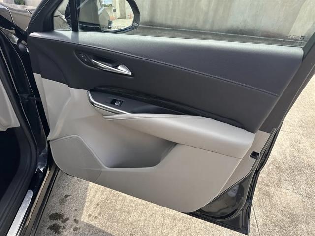 2022 Cadillac XT4 AWD Premium Luxury