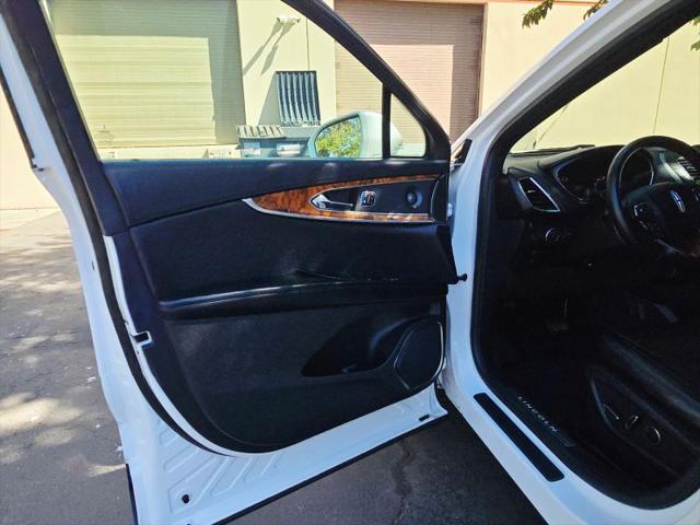 2016 Lincoln MKX Select