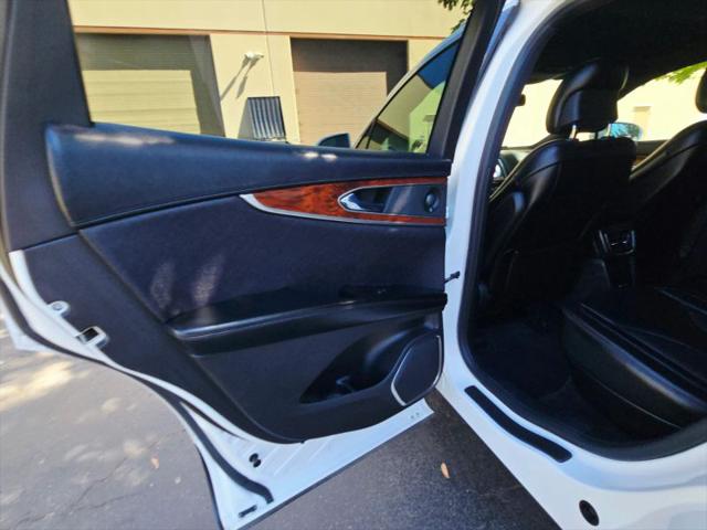 2016 Lincoln MKX Select