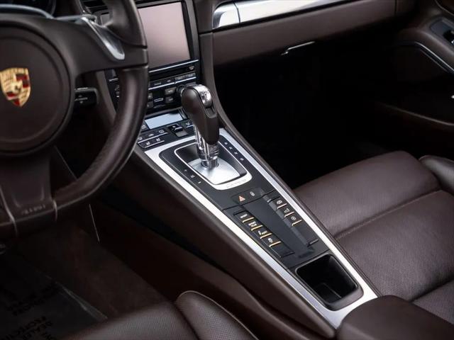 2015 Porsche 911 Carrera 4S