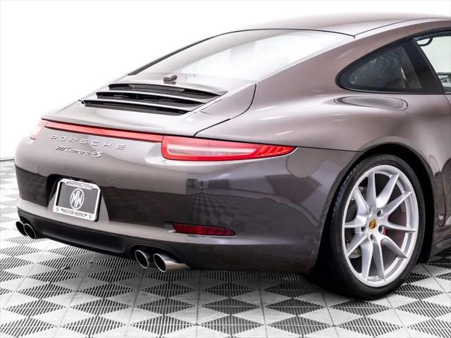 2015 Porsche 911 Carrera 4S