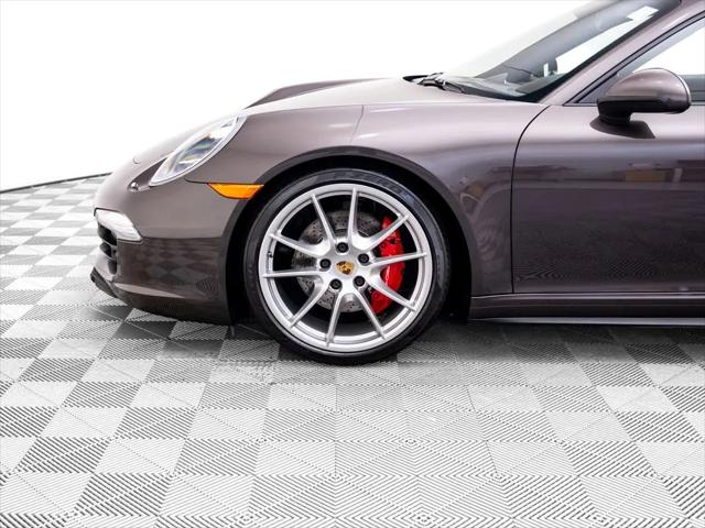 2015 Porsche 911 Carrera 4S