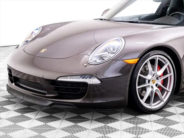 2015 Porsche 911 Carrera 4S