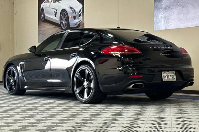 2015 Porsche Panamera Base