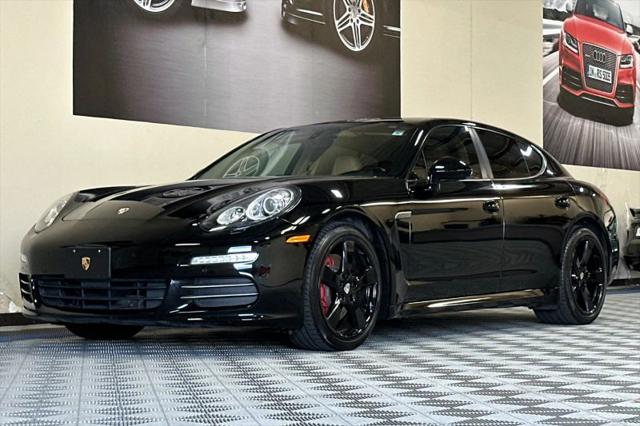 2015 Porsche Panamera Base