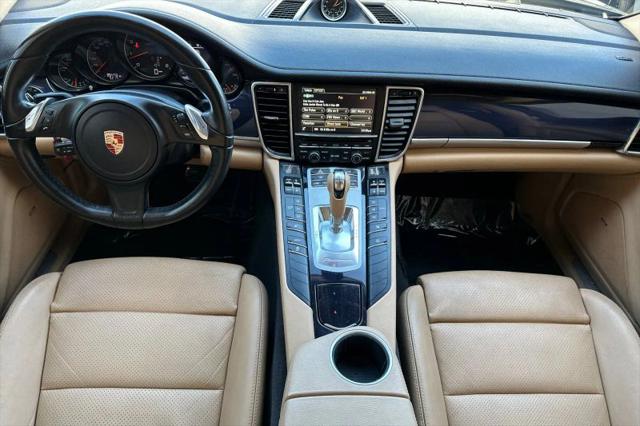 2015 Porsche Panamera Base