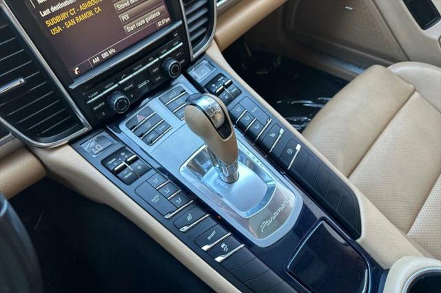 2015 Porsche Panamera Base