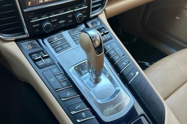 2015 Porsche Panamera Base