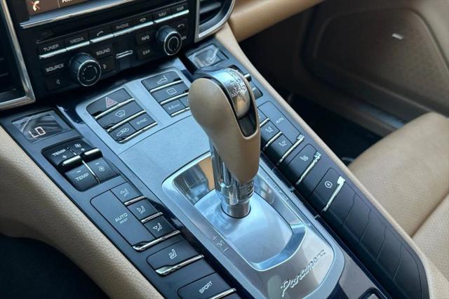 2015 Porsche Panamera Base