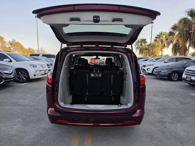 2018 Chrysler Pacifica LX