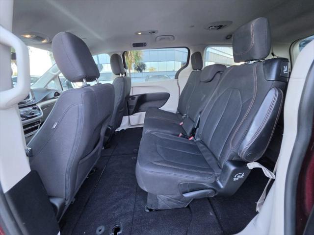 2018 Chrysler Pacifica LX