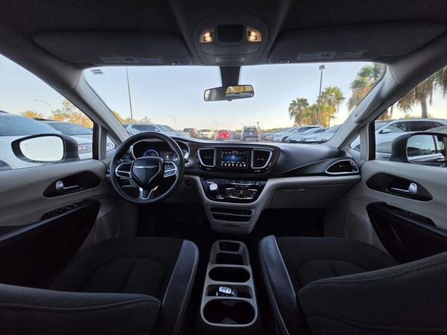 2018 Chrysler Pacifica LX