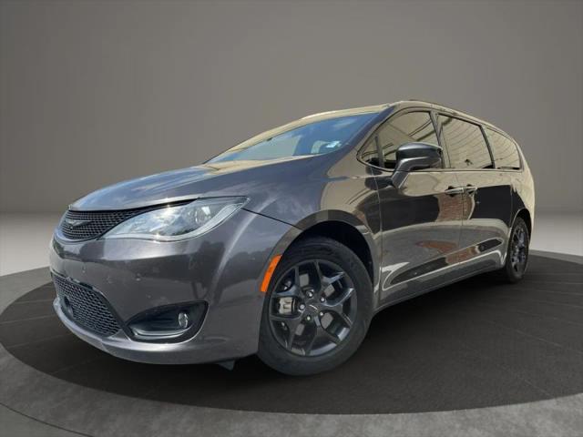 2020 Chrysler Pacifica Touring L for sale in Snellville, GA