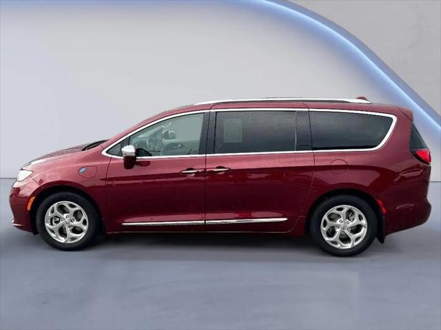 2021 Chrysler Pacifica Hybrid Limited for sale in Omaha, NE