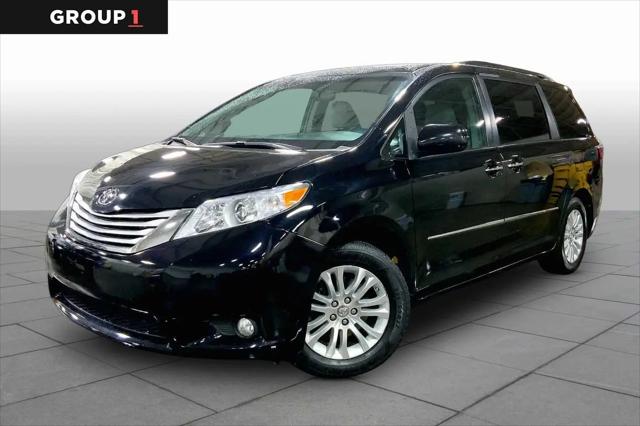 2017 Toyota Sienna XLE Premium 8 Passenger for sale in Danvers, MA