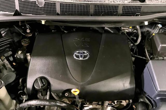 2017 Toyota Sienna XLE Premium 8 Passenger