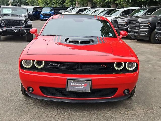 2016 Dodge Challenger R/T Shaker