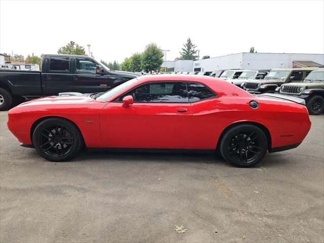 2016 Dodge Challenger R/T Shaker