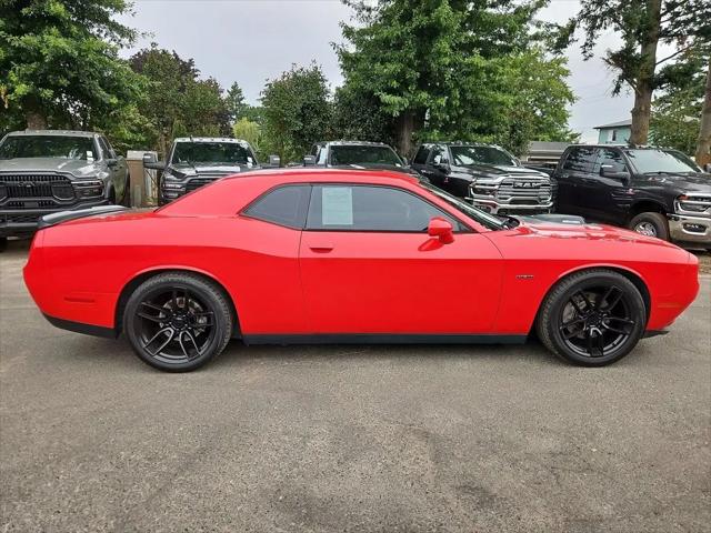 2016 Dodge Challenger R/T Shaker