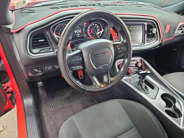 2016 Dodge Challenger R/T Shaker