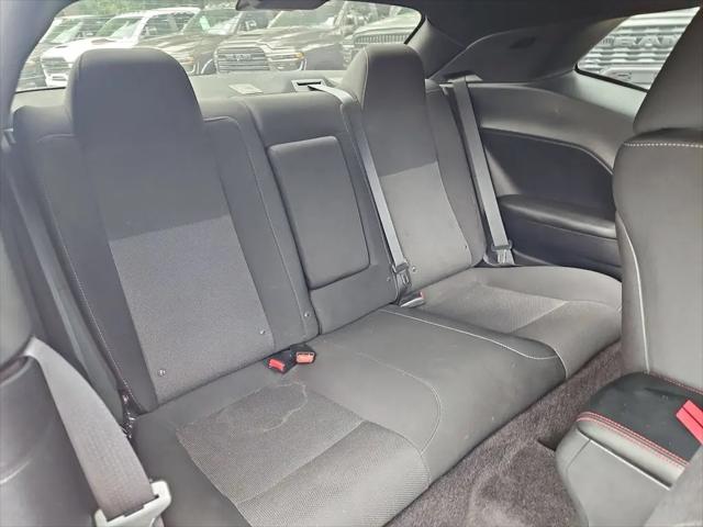 2016 Dodge Challenger R/T Shaker
