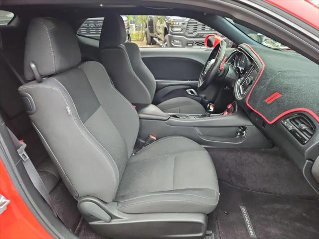2016 Dodge Challenger R/T Shaker