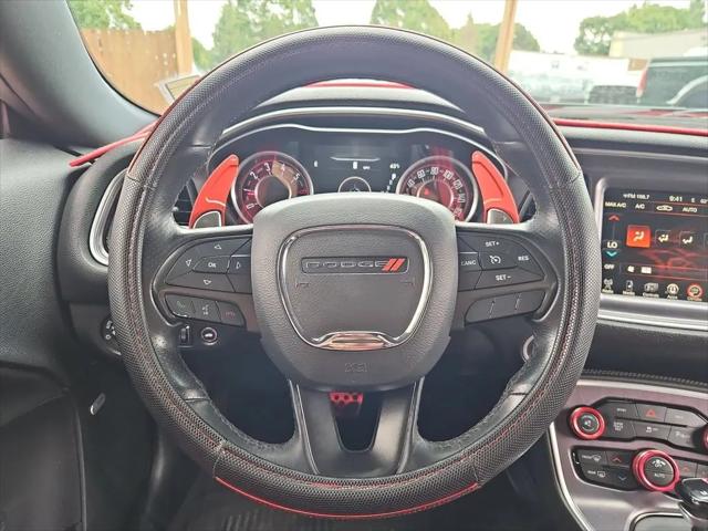 2016 Dodge Challenger R/T Shaker