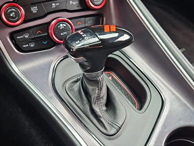 2016 Dodge Challenger R/T Shaker