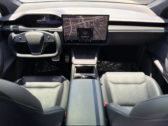 2022 Tesla Model X Plaid Tri Motor All-Wheel Drive