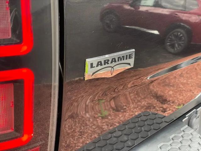 2017 Ram 1500 Laramie Crew Cab 4x4 57 Box