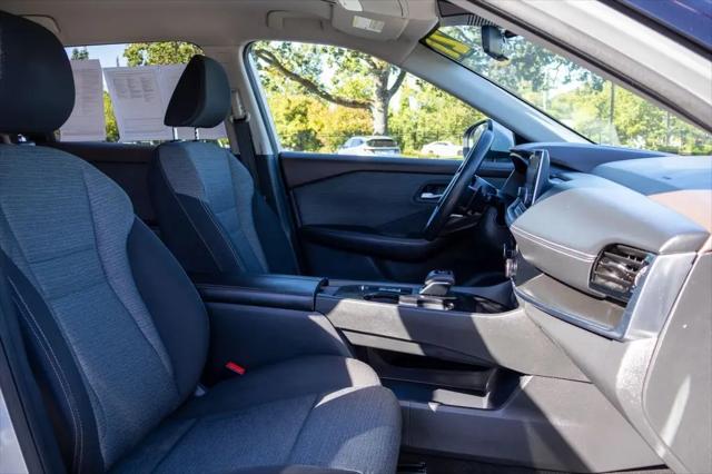 2021 Nissan Rogue SV FWD