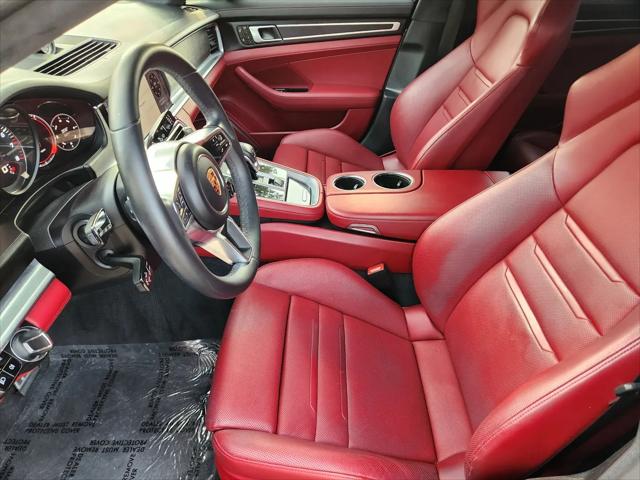 2019 Porsche Panamera GTS