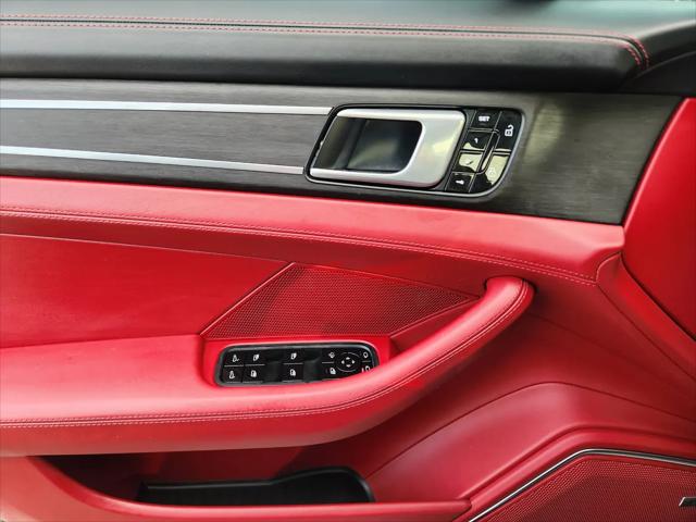 2019 Porsche Panamera GTS