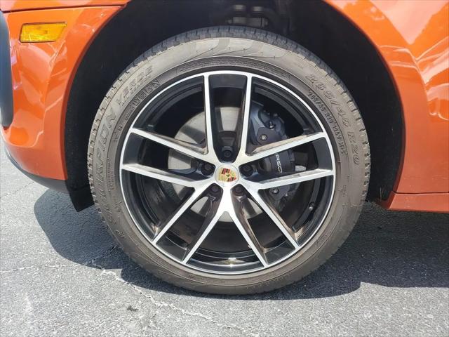 2025 Porsche Macan Macan