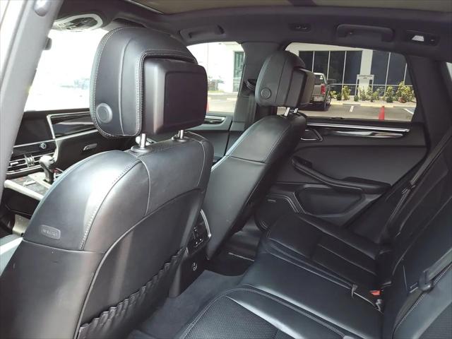 2025 Porsche Macan Macan