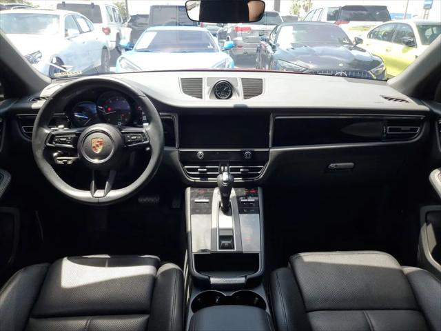 2025 Porsche Macan Macan
