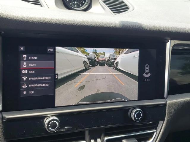 2025 Porsche Macan Macan