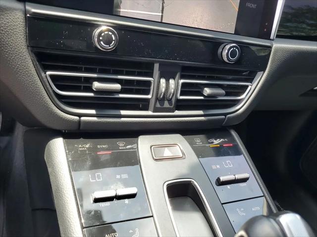 2025 Porsche Macan Macan