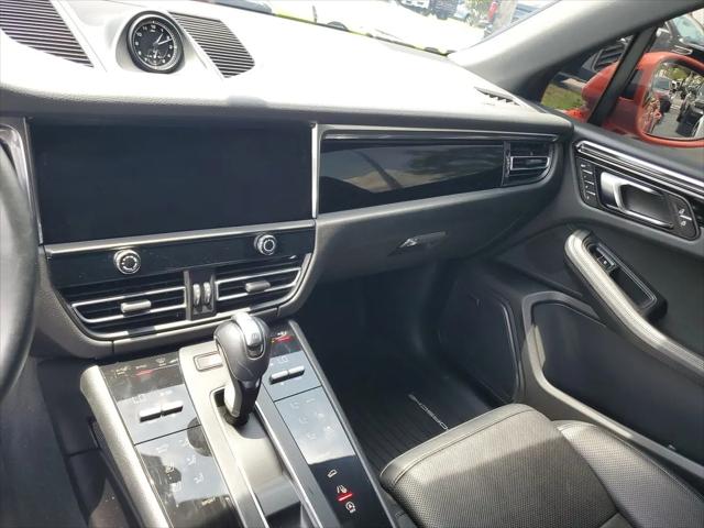 2025 Porsche Macan Macan