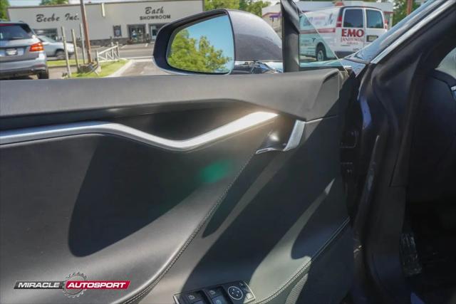 2016 Tesla Model S 75D