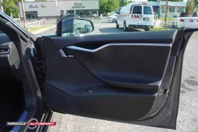 2016 Tesla Model S 75D