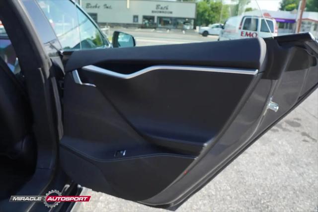 2016 Tesla Model S 75D