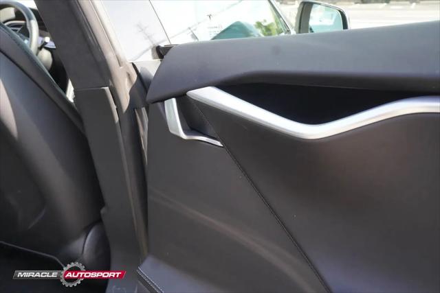 2016 Tesla Model S 75D